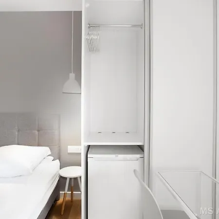 Ms Sky Tower Vi غدانسك