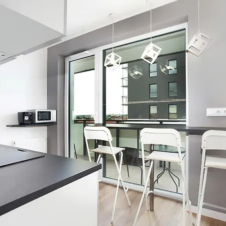 アパート Ms Sky Tower Vi *