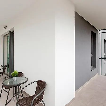 Ms Sky Tower Vi غدانسك